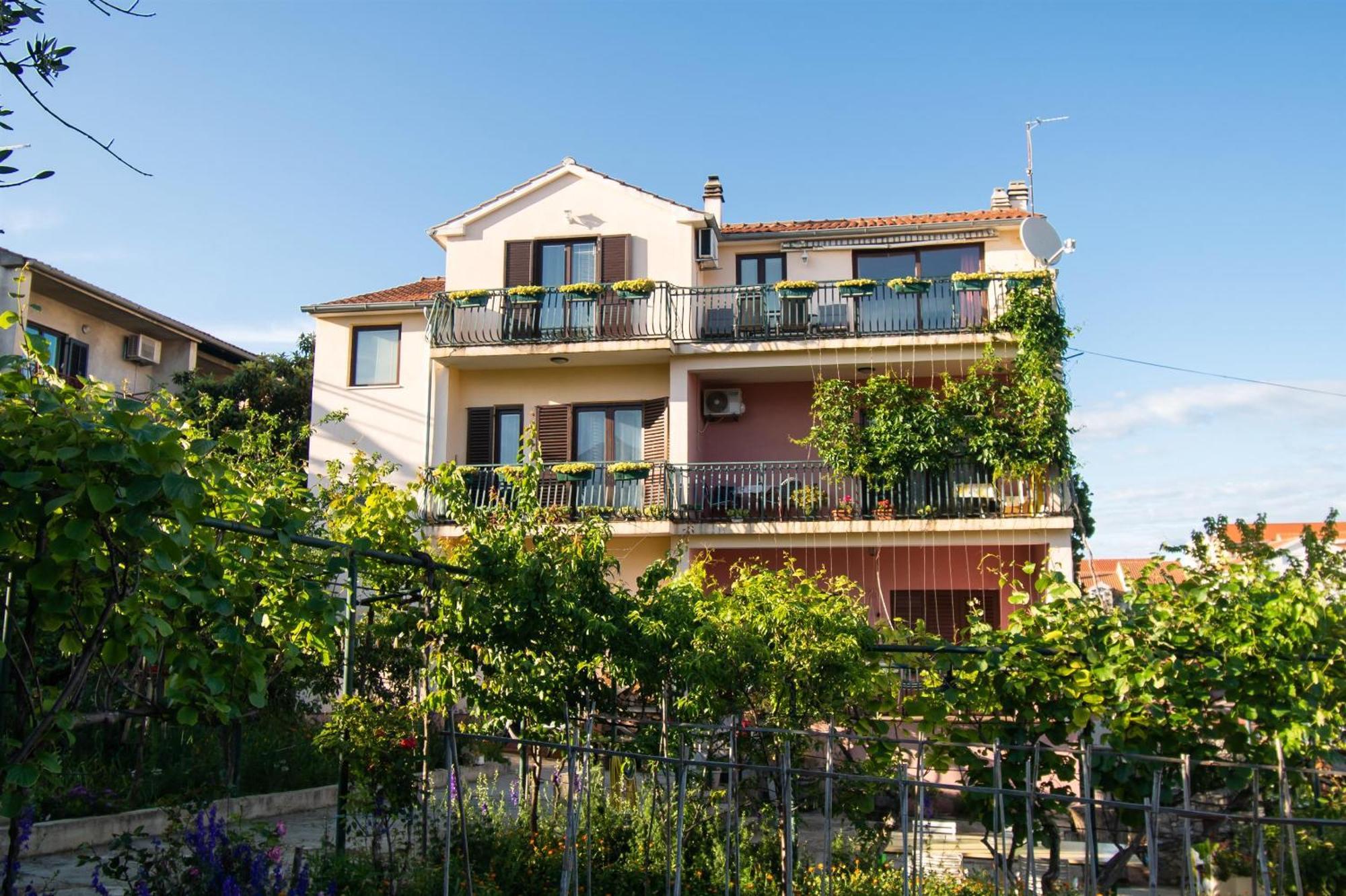Apartments Green Garden Vodice Esterno foto